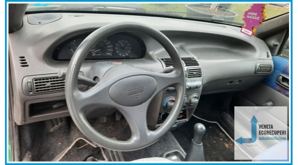 FIAT PUNTO 1a Serie  del 1999 parti usate e ricambi