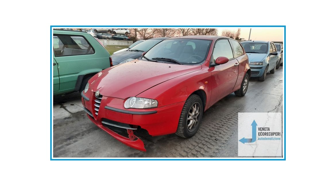 ALFA ROMEO 147 W8 del 2001 parti usate e ricambi