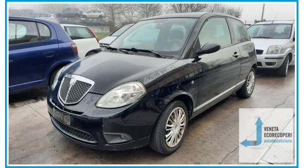 LANCIA YPSILON TE del 2007 parti usate e ricambi