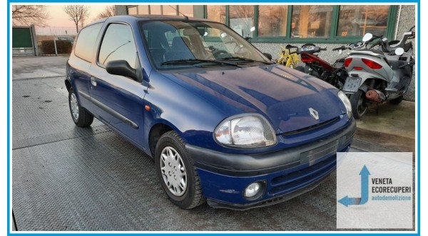 RENAULT CLIO 2a Serie  del 1998 parti usate e ricambi