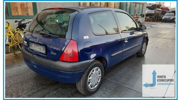 RENAULT CLIO 2a Serie  del 1998 parti usate e ricambi