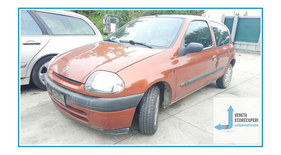 RENAULT CLIO 2a Serie  del 1998 parti usate e ricambi