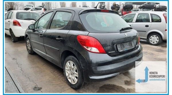 PEUGEOT 207  del 2010 parti usate e ricambi
