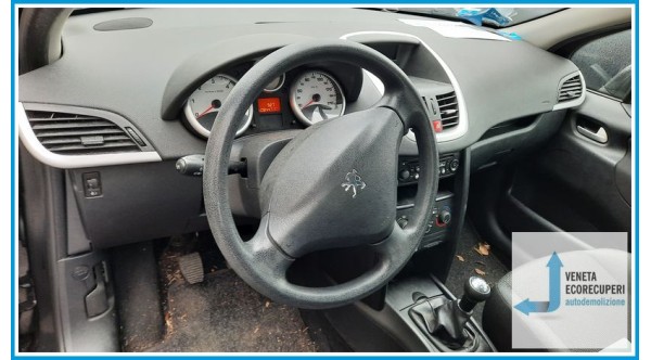 PEUGEOT 207  del 2010 parti usate e ricambi