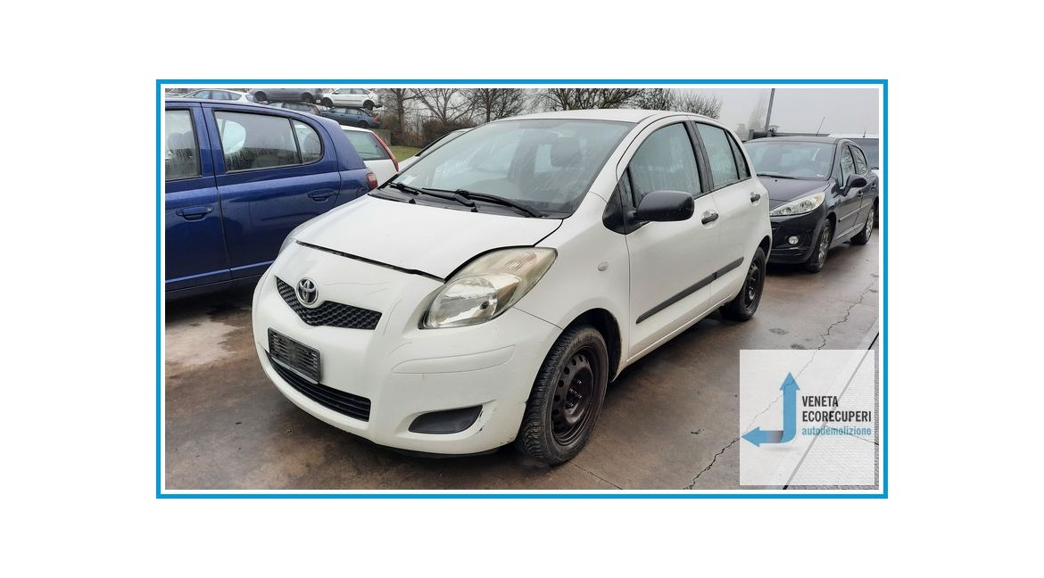TOYOTA YARIS  del 2009 parti usate e ricambi