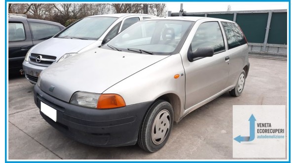 FIAT PUNTO 1a Serie  del 1994 parti usate e ricambi