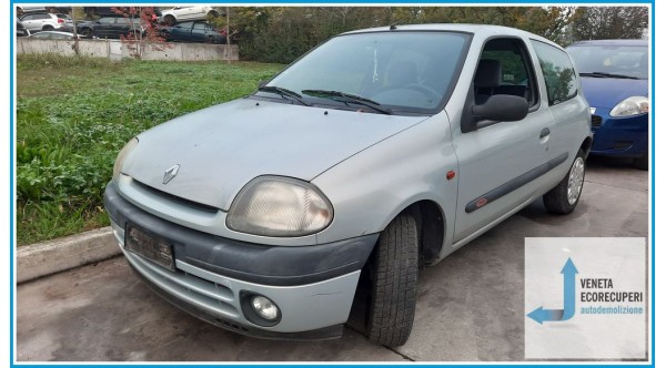 RENAULT CLIO 2a Serie  del 1999 parti usate e ricambi