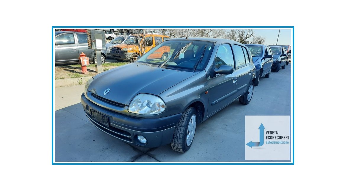 RENAULT CLIO 2a Serie  del 2000 parti usate e ricambi