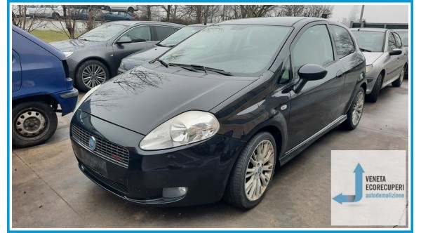 FIAT GRANDE PUNTO 2Y del 2007 parti usate e ricambi