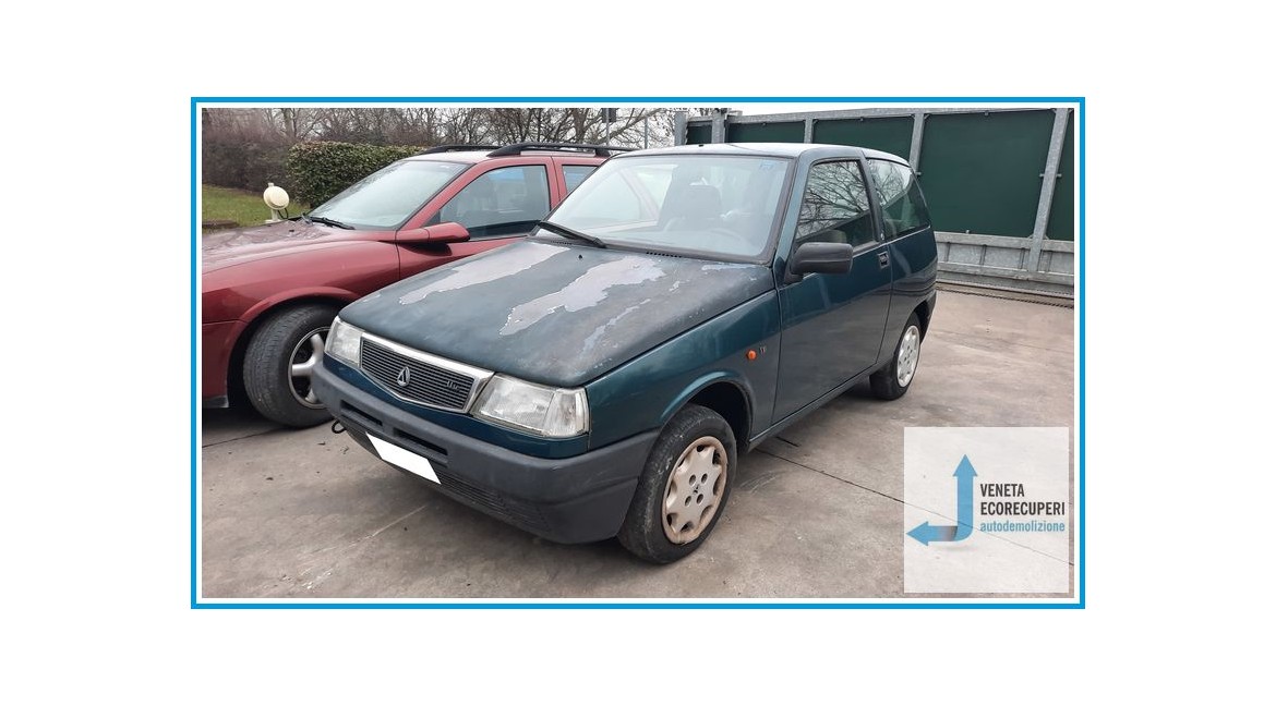 LANCIA Y 10 Autobianch del 1995 parti usate e ricambi