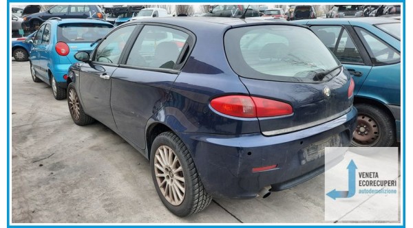 ALFA ROMEO 147 W8 del 2005 parti usate e ricambi