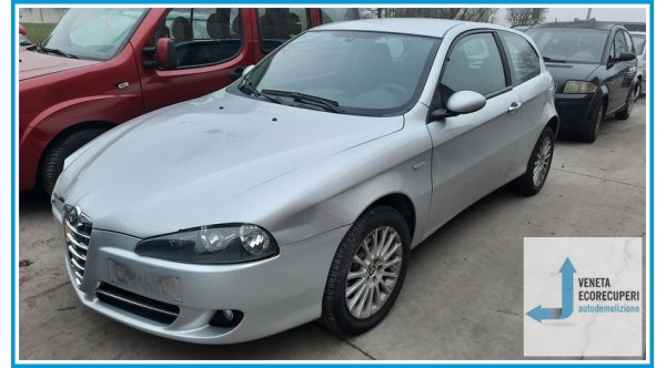 ALFA ROMEO 147 W8 del 2007 parti usate e ricambi
