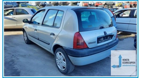 RENAULT CLIO 2a Serie  del 1999 parti usate e ricambi