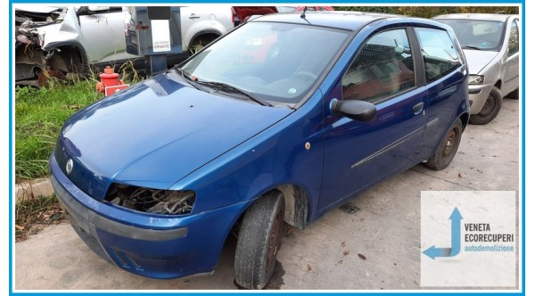 FIAT PUNTO 1N/1P del 2002 parti usate e ricambi - Tipo Motore 188A4000