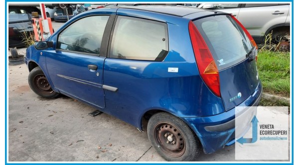 FIAT PUNTO 1N/1P del 2002 parti usate e ricambi - Tipo Motore 188A4000