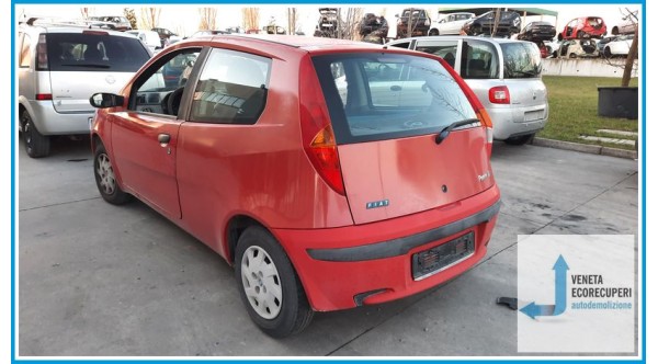 FIAT PUNTO 1N/1P del 2001 parti usate e ricambi - Tipo Motore 188A4000