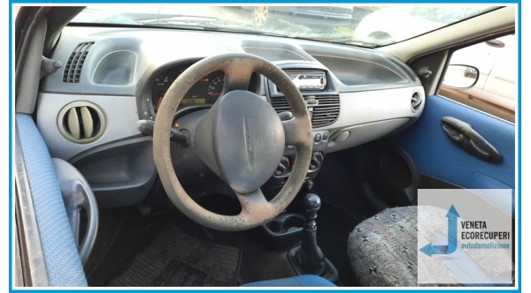 FIAT PUNTO 1N/1P del 2001 parti usate e ricambi - Tipo Motore 188A4000