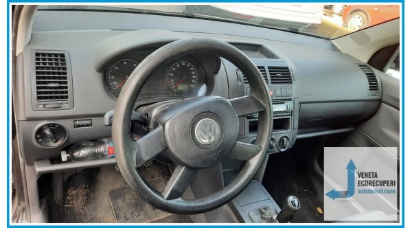 VOLKSWAGEN POLO 9N del 2004 parti usate e ricambi - Tipo Motore BBY