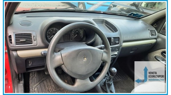 RENAULT CLIO 2a Serie  del 2005 parti usate e ricambi - Tipo Motore D7FG7