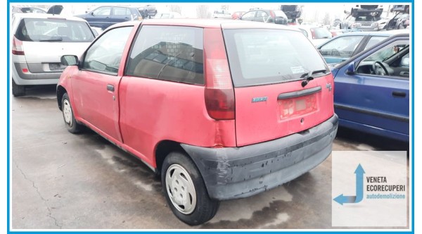 FIAT PUNTO 1a Serie  del 1997 parti usate e ricambi - Tipo Motore 176B3000