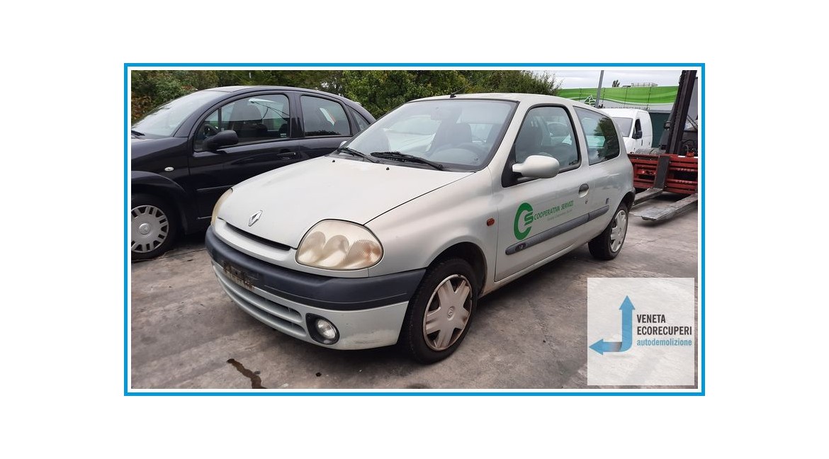 RENAULT CLIO 2a Serie  del 2000 parti usate e ricambi - Tipo Motore D7FD7