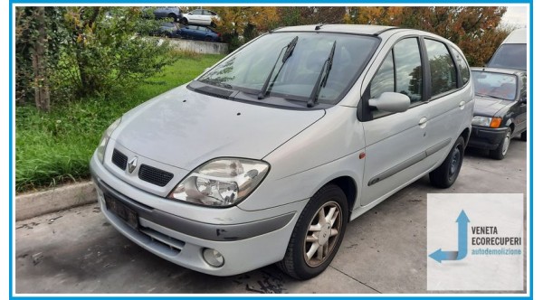 RENAULT MEGANE 1a Serie  del 2002 parti usate e ricambi - Tipo Motore F9QK7