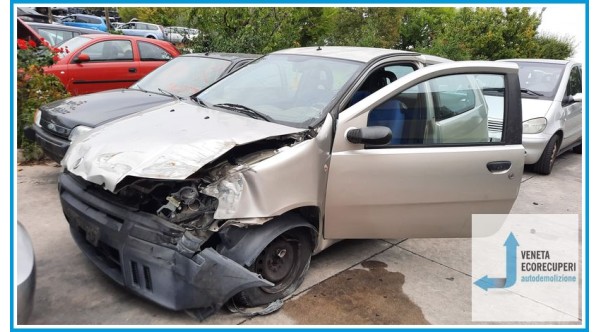 FIAT PUNTO 1N/1P del 2000 parti usate e ricambi - Tipo Motore 188A4000