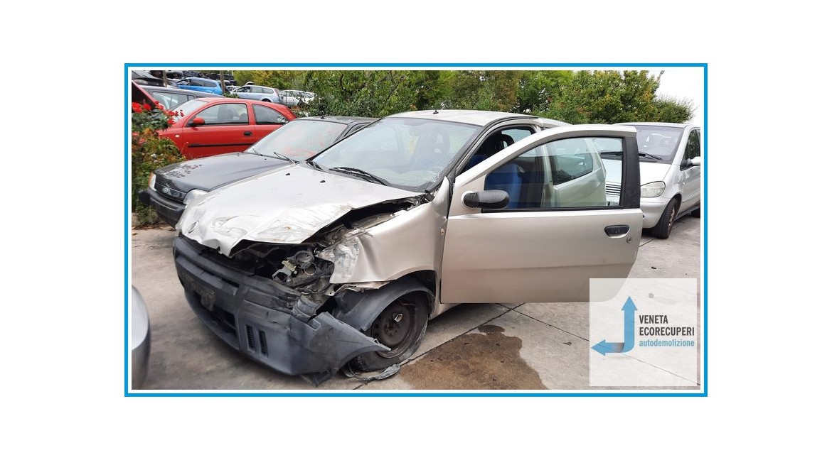 FIAT PUNTO 1N/1P del 2000 parti usate e ricambi - Tipo Motore 188A4000