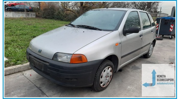 FIAT PUNTO 1a Serie  del 1997 parti usate e ricambi - Tipo Motore 176B2000