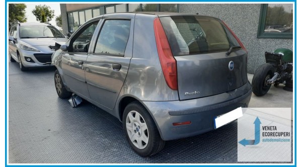 FIAT PUNTO 1N/1P del 2004 parti usate e ricambi - Tipo Motore 188A4000