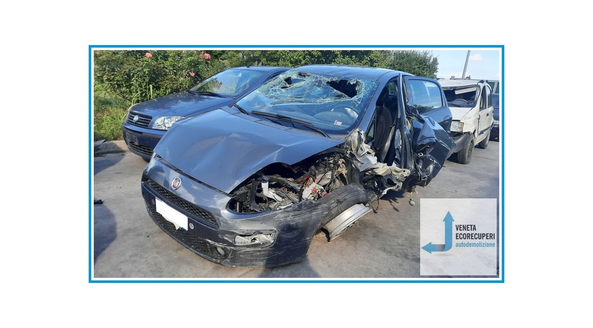 FIAT PUNTO 6U del 2016 parti usate e ricambi - Tipo Motore 330A1000