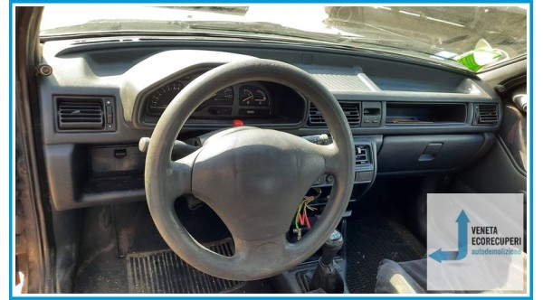 FORD FIESTA 2a Serie  del 1994 parti usate e ricambi - Tipo Motore J6B