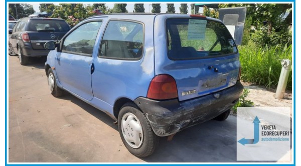 RENAULT TWINGO 1a Serie  del 2000 parti usate e ricambi - Tipo Motore D7FB7