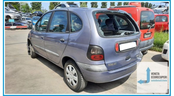 RENAULT MEGANE 1a Serie  del 1999 parti usate e ricambi - Tipo Motore K4MA7