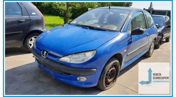 PEUGEOT 206  del 2002 parti usate e ricambi