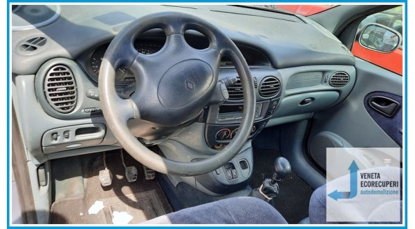 RENAULT MEGANE 1a Serie  del 1999 parti usate e ricambi - Tipo Motore K4MA7