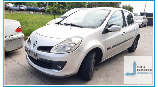 RENAULT CLIO 3a Serie  del 2007 parti usate e ricambi - Tipo Motore D4FD7