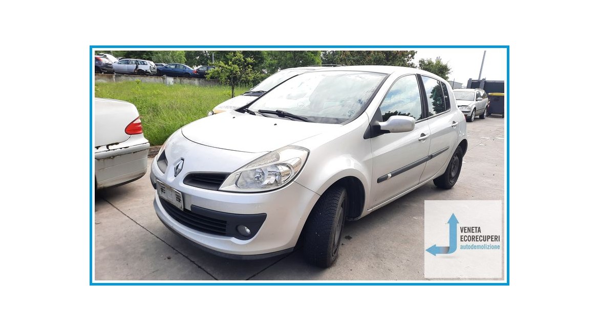 RENAULT CLIO 3a Serie  del 2007 parti usate e ricambi - Tipo Motore D4FD7