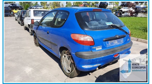 PEUGEOT 206  del 2002 parti usate e ricambi