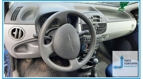 FIAT PUNTO 1N/1P del 2001 parti usate e ricambi - Tipo Motore 188A4000