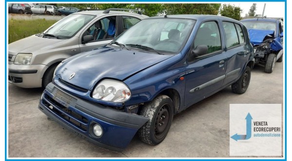 RENAULT CLIO 2a Serie  del 2000 parti usate e ricambi - Tipo Motore D7FD7