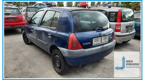 RENAULT CLIO 2a Serie  del 2000 parti usate e ricambi - Tipo Motore D7FD7