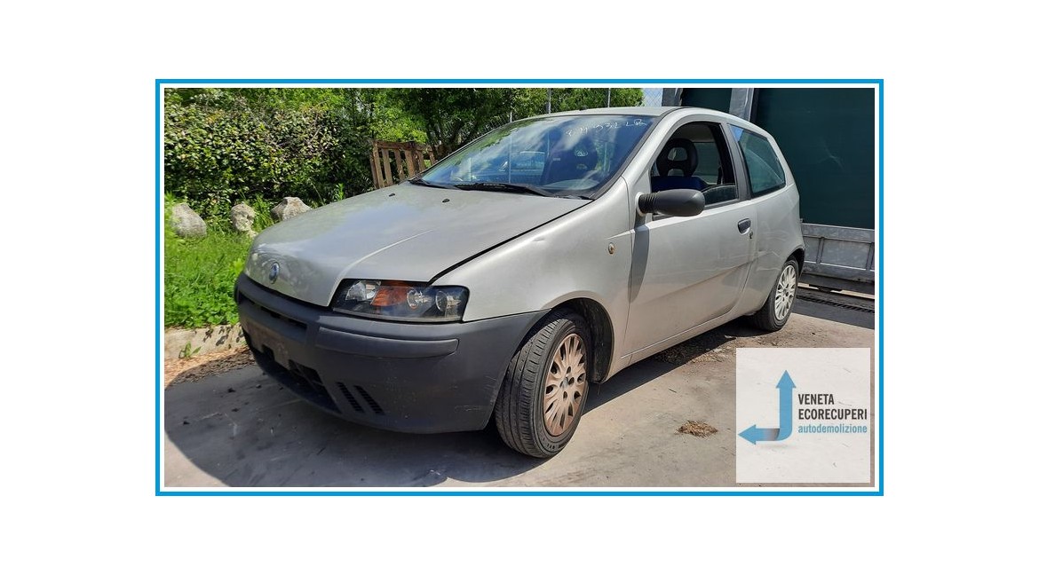 FIAT PUNTO 1N/1P del 2000 parti usate e ricambi - Tipo Motore 188A4000
