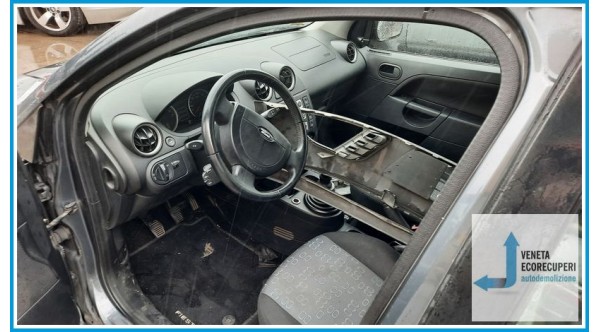 FORD FIESTA CBK del 2004 parti usate e ricambi - Tipo Motore FUJA
