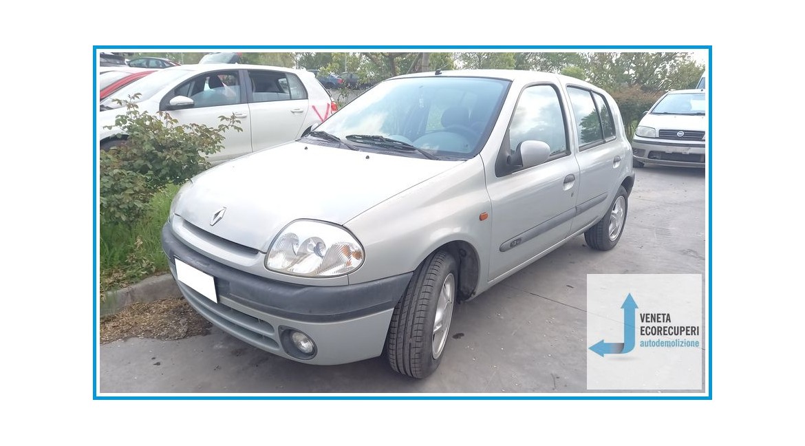 RENAULT CLIO 2a Serie  del 2001 parti usate e ricambi - Tipo Motore D4FB7