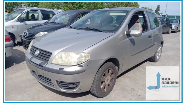 FIAT PUNTO 1N/1P del 2004 parti usate e ricambi - Tipo Motore 188A4000