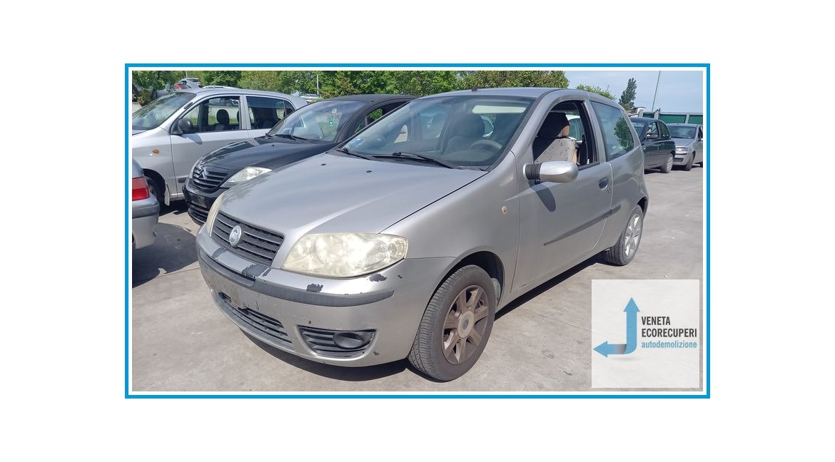 FIAT PUNTO 1N/1P del 2004 parti usate e ricambi - Tipo Motore 188A4000