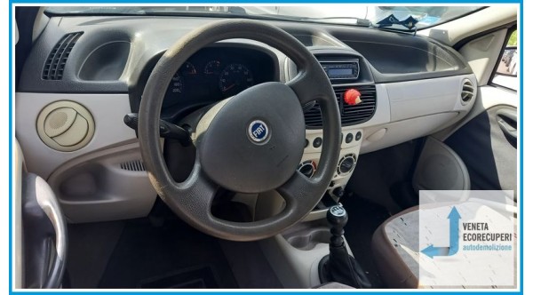 FIAT PUNTO 1N/1P del 2004 parti usate e ricambi - Tipo Motore 188A4000