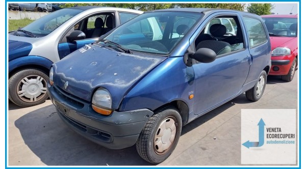 RENAULT TWINGO 1a Serie  del 1998 parti usate e ricambi - Tipo Motore D7FB7