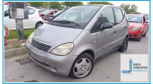 MERCEDES-BENZ Classe A W168 del 1999 parti usate e ricambi - Tipo Motore 668940